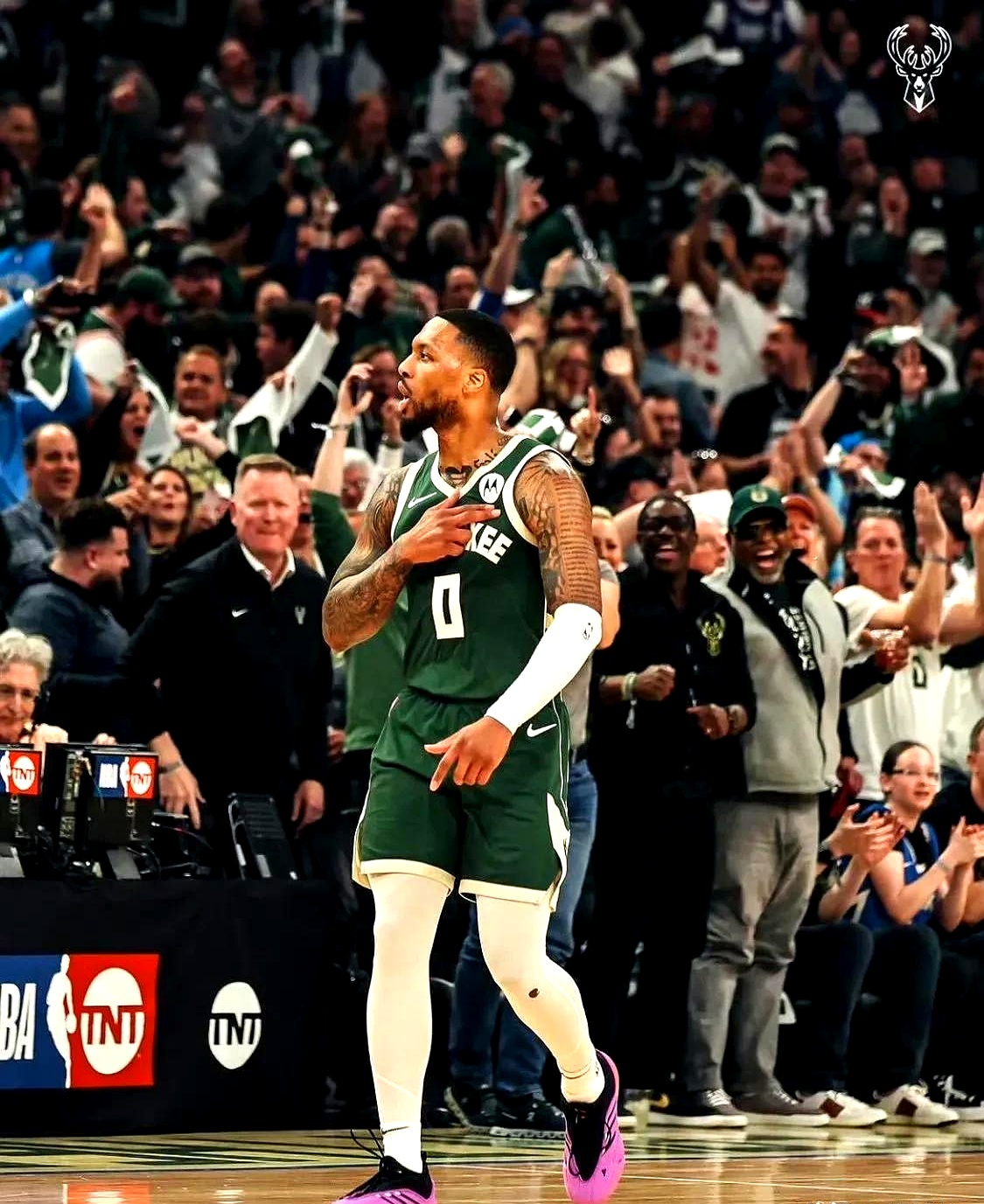 澳客vip注册-开拓者客场惊险逆转国王,利拉德砍下绝杀关键球