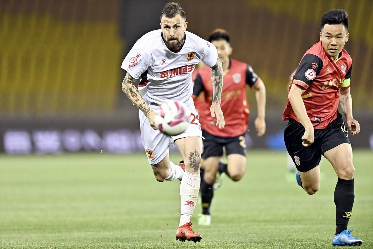 澳客平台-罗马尼亚前锋加盟拜仁慕尼黑,助球队实力大增的简单介绍