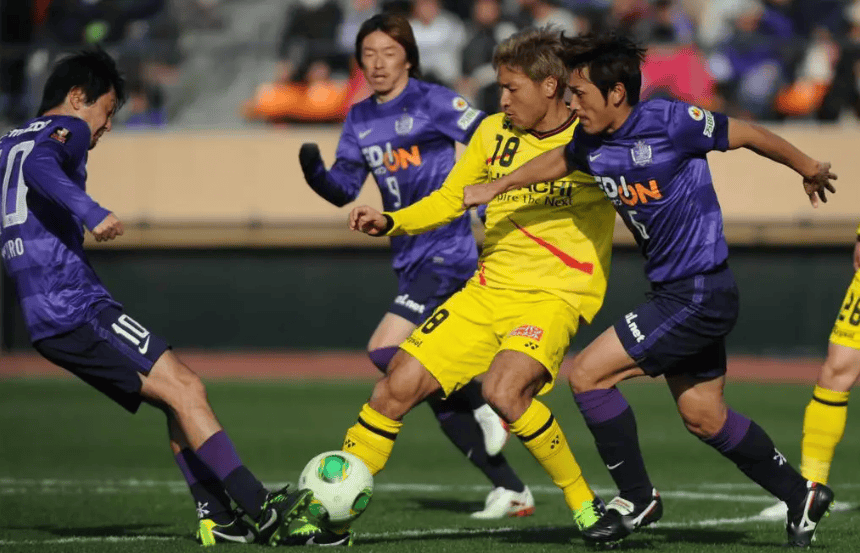 澳客视频-关于广岛三箭球员红牌罚下,球队雪上加霜的信息