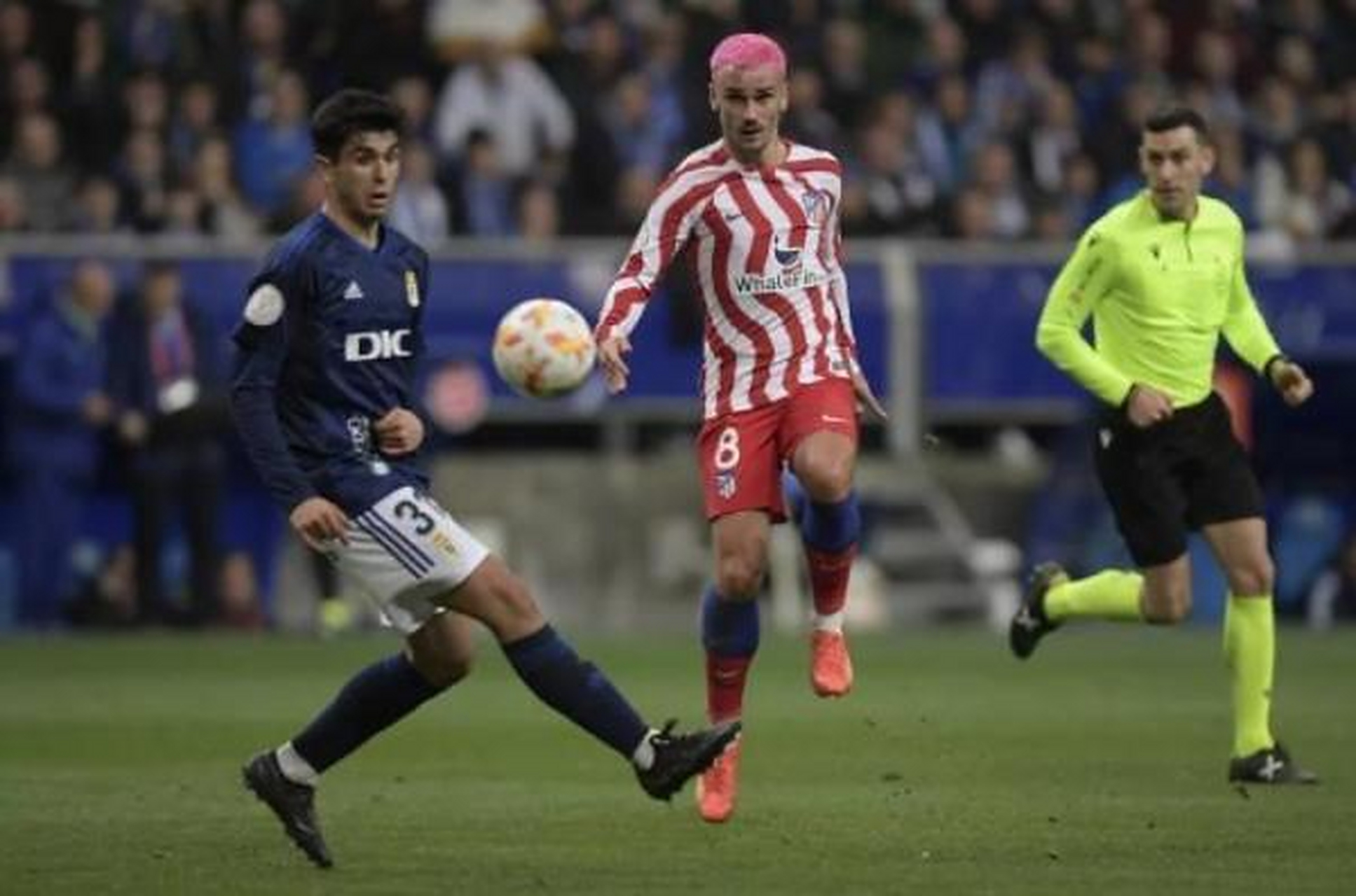 澳客vip注册-格列兹曼神奇绝杀,巴萨逆转获胜的简单介绍