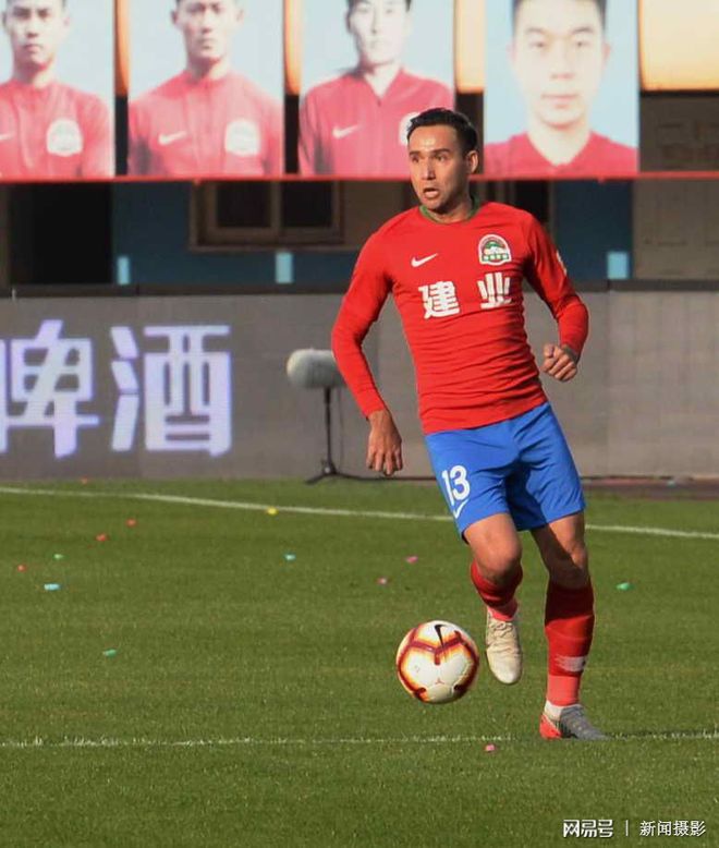 澳客vip注册-包含富力迎战建业,双方争分夺客胜的词条