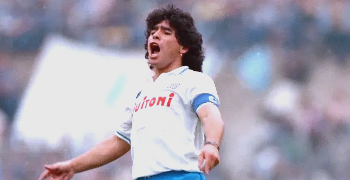 澳客投注-关于那不勒斯球员庆祝胜利,球迷热情鼓舞的信息