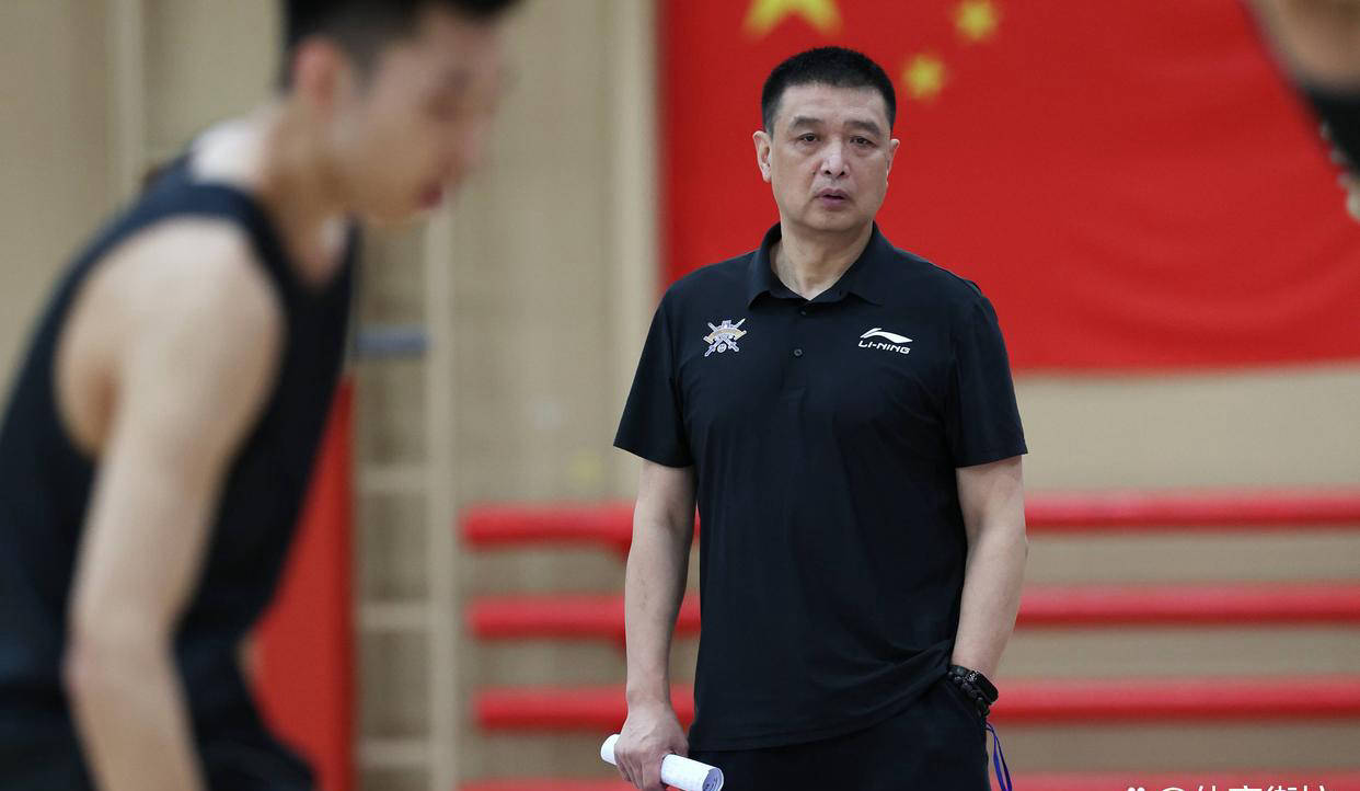 澳客地址-球队换帅频繁,管理层运作备受质疑