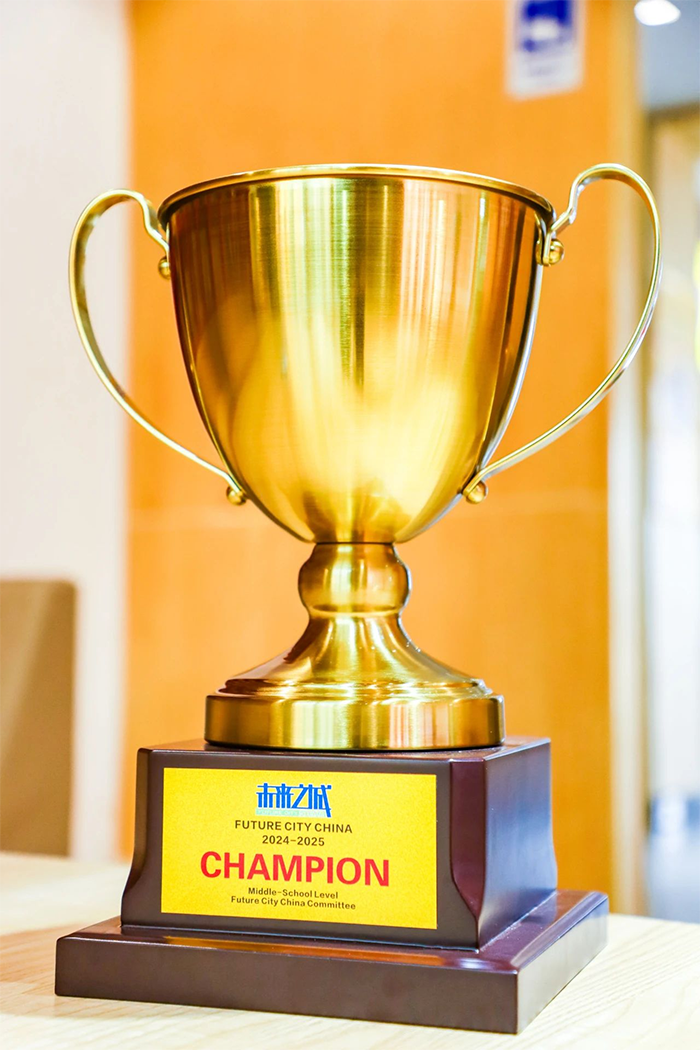 飒爆神勇表现斩获桂冠,勇夺的简单介绍