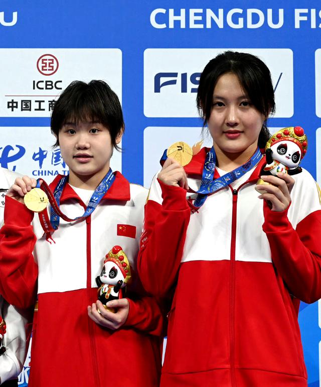 澳客下载-包含独角戏还是团队战,球员表现点亮赛场的词条