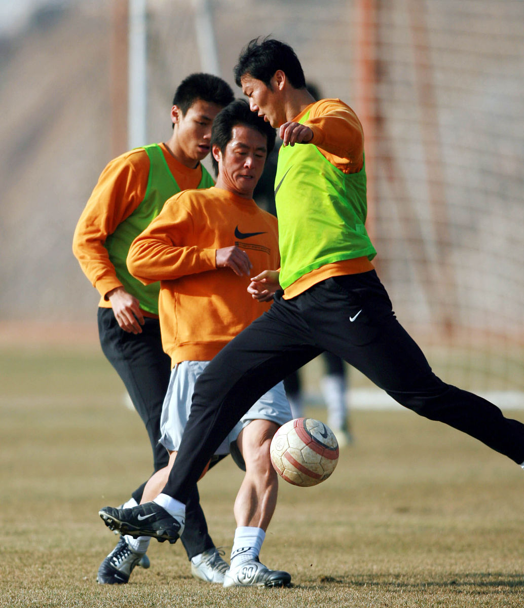 澳客网址-球员训练磨炼实力,迎接激烈比拼